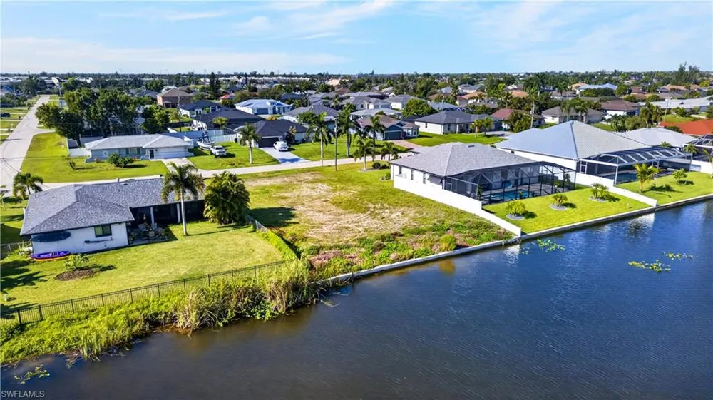 107 SW 21st Street Cape Coral, FL 33991