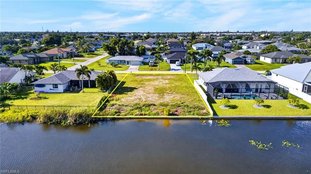 107 SW 21st Street Cape Coral, FL 33991