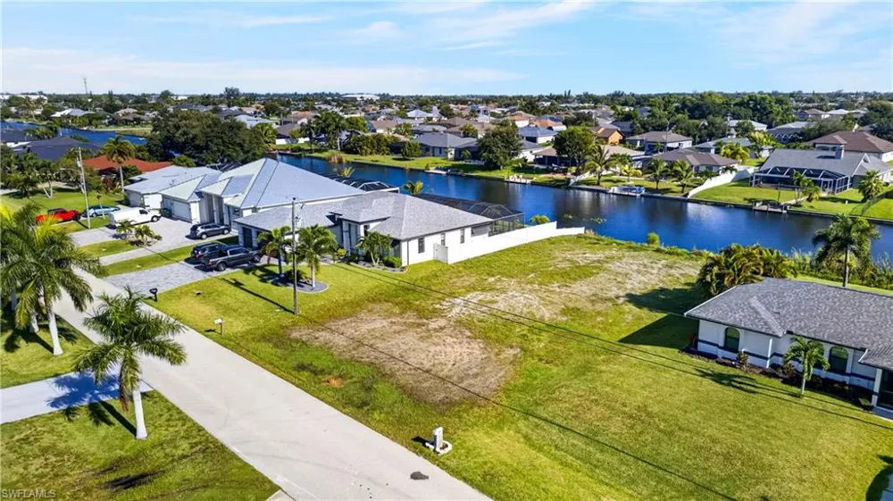107 SW 21st Street Cape Coral, FL 33991