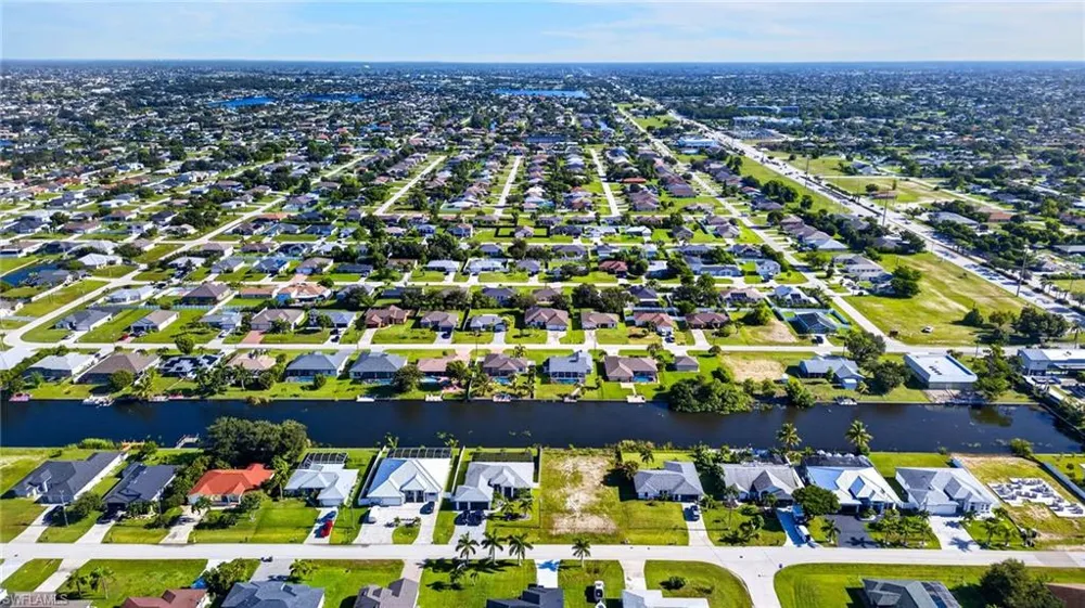 107 SW 21st Street Cape Coral, FL 33991