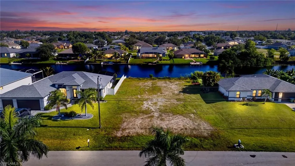 107 SW 21st Street Cape Coral, FL 33991