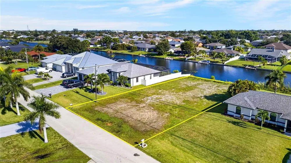 107 SW 21st Street Cape Coral, FL 33991