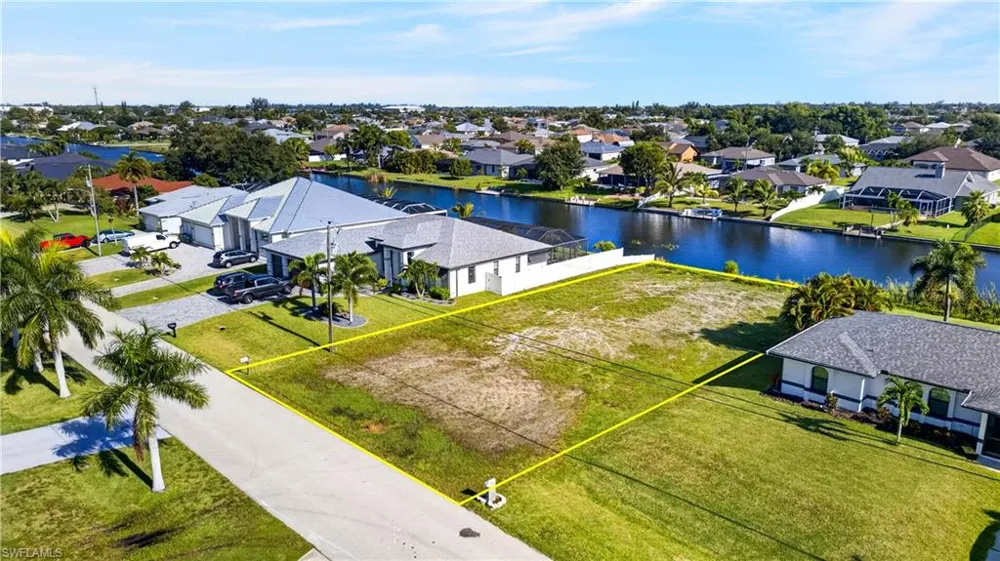 107 SW 21st Street Cape Coral, FL 33991