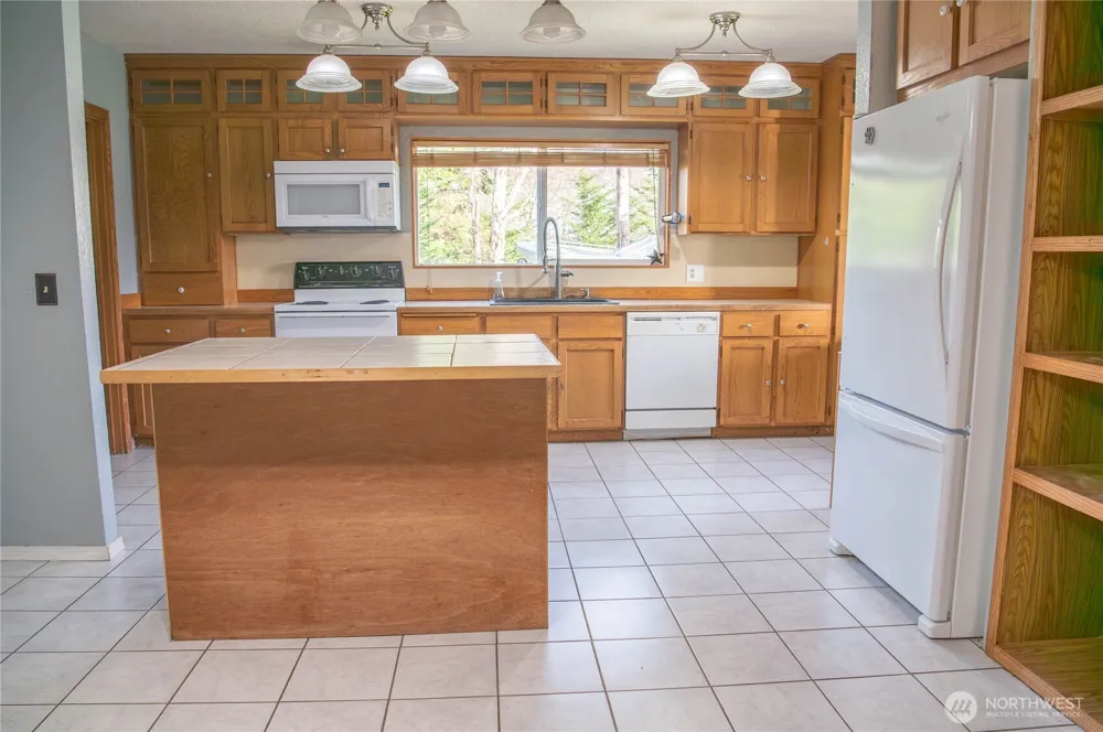 6720 Central Park Drive Aberdeen, WA 98520