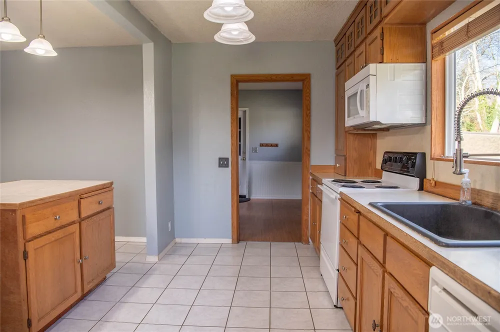 6720 Central Park Drive Aberdeen, WA 98520