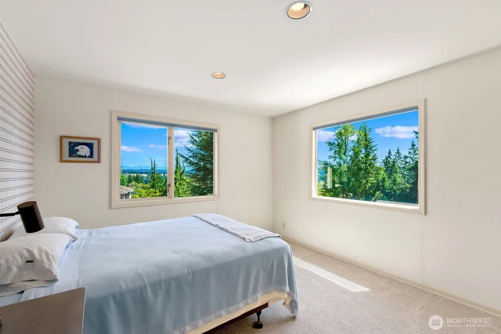 19004 64th Avenue NE Kenmore, WA 98028