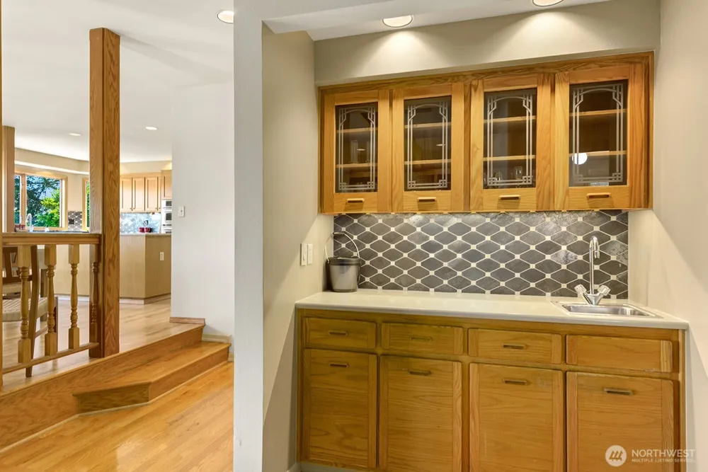 19004 64th Avenue NE Kenmore, WA 98028