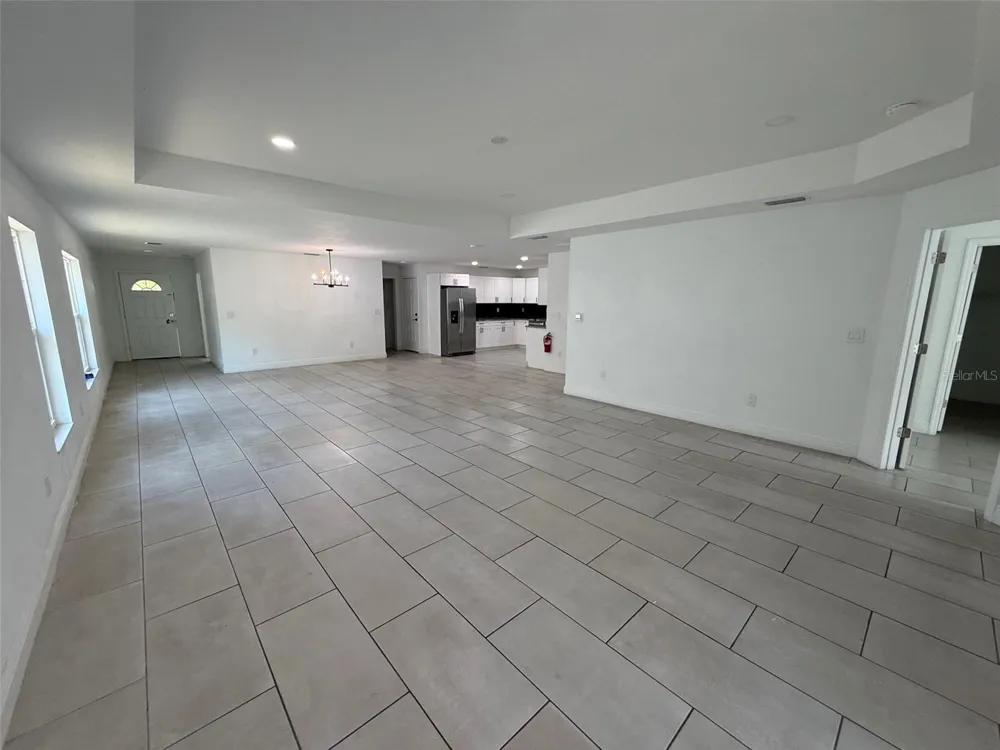5112 PACIFIC AVENUE Weeki Wachee, FL 34607
