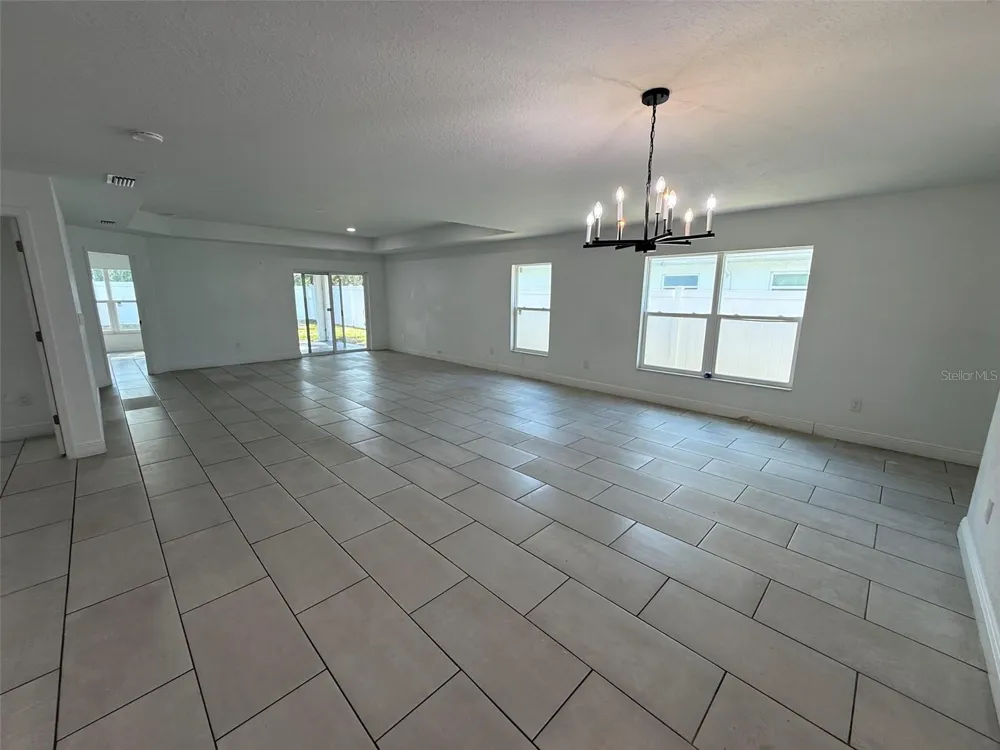 5112 PACIFIC AVENUE Weeki Wachee, FL 34607