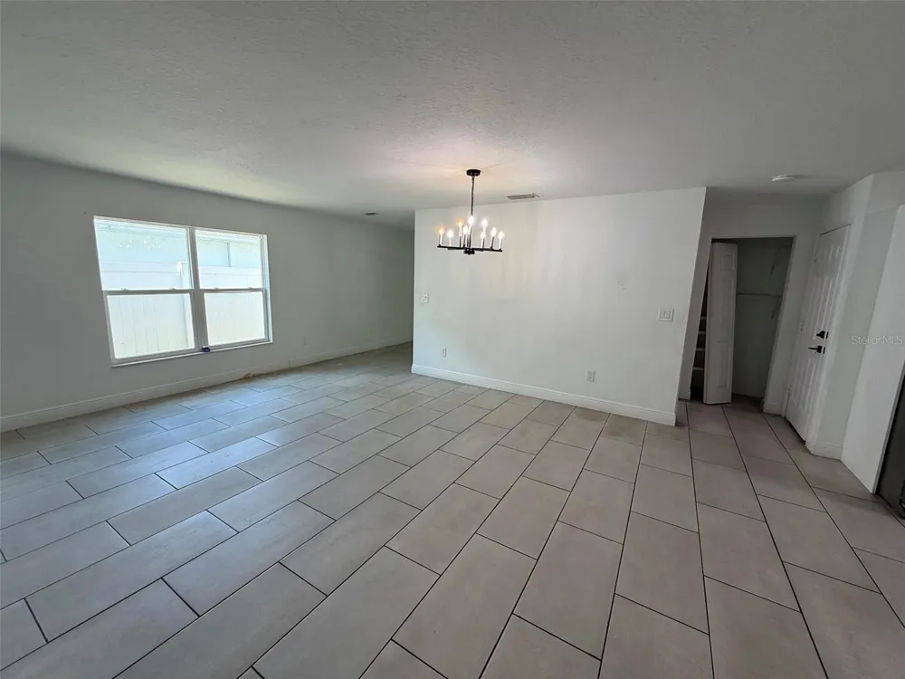 5112 PACIFIC AVENUE Weeki Wachee, FL 34607