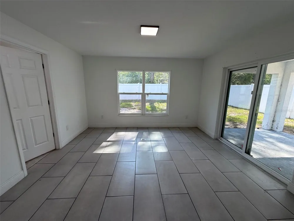5112 PACIFIC AVENUE Weeki Wachee, FL 34607