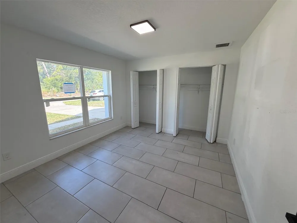 5112 PACIFIC AVENUE Weeki Wachee, FL 34607
