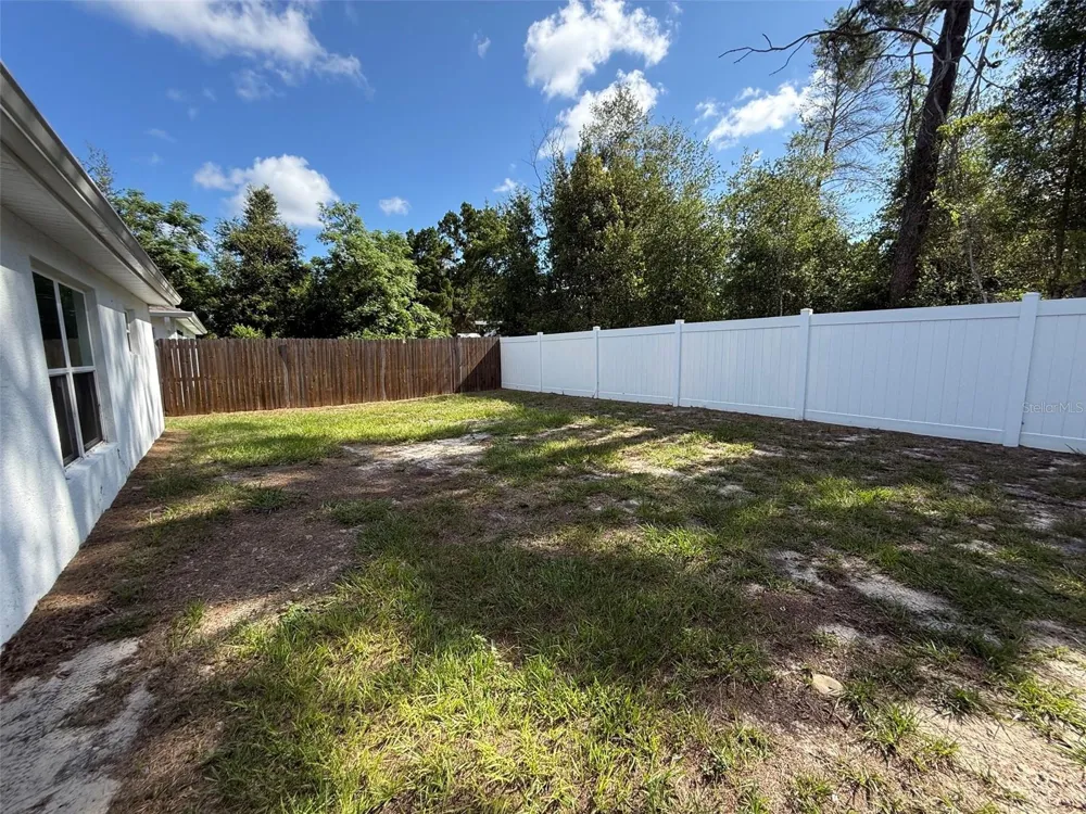 5112 PACIFIC AVENUE Weeki Wachee, FL 34607