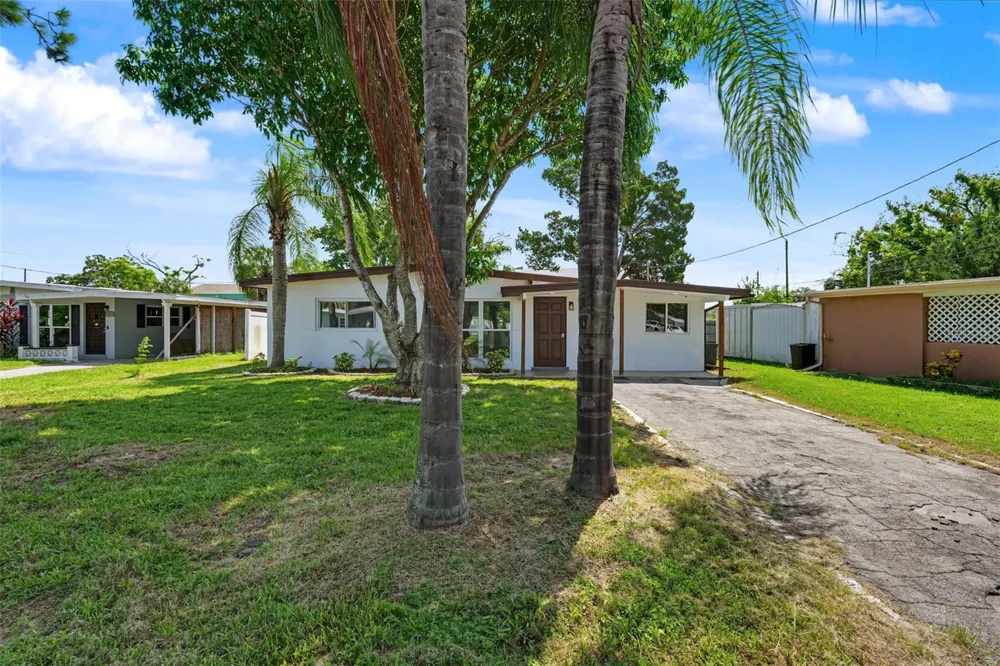 7377 ROYAL PALM DRIVE New Port Richey, FL 34652