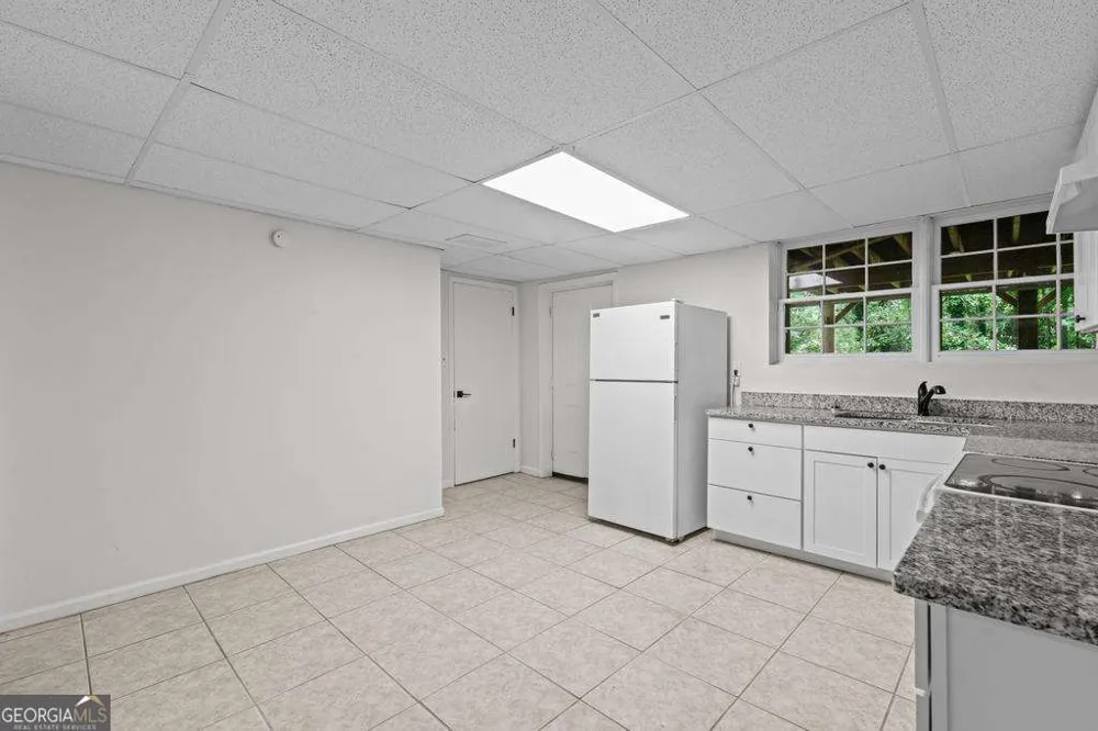 246 Barbara LN SW Mableton, GA 30126