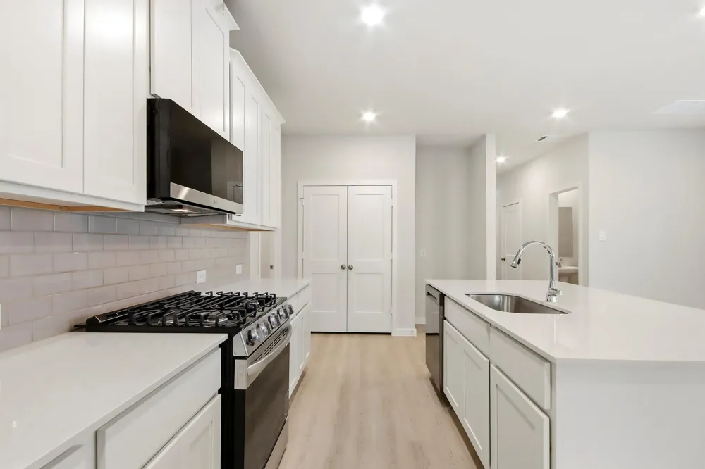 233 Elm Spring Drive Hockley, TX 77447