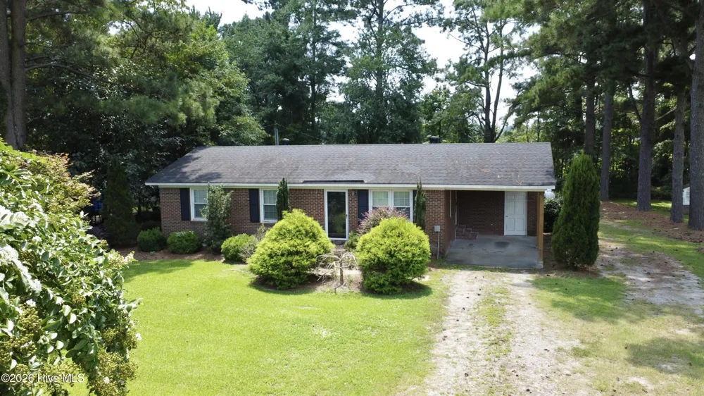1811 John Small Avenue Washington, NC 27889