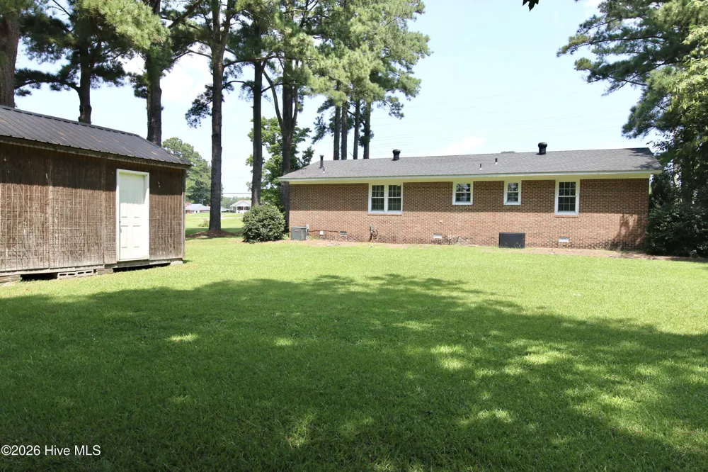 1811 John Small Avenue Washington, NC 27889