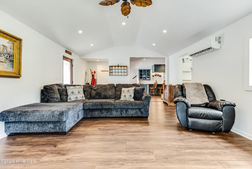 1851 Oakland Drive SW Ocean Isle Beach, NC 28469