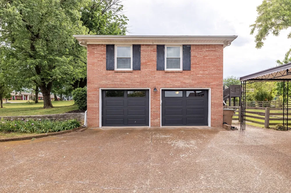 400 Freda Villa Madison, TN 37115