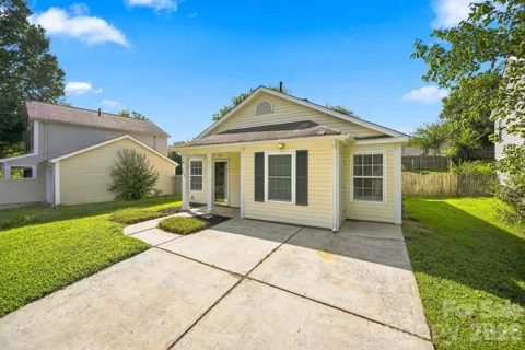 3058 Champion Lane SW