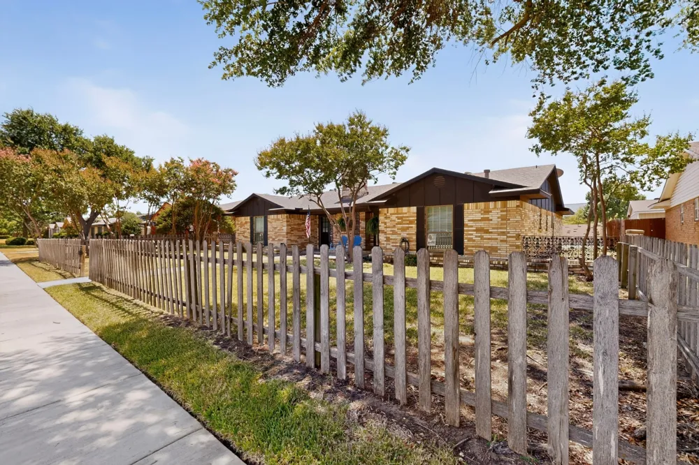 2412 Monticello Drive Mesquite, TX 75149