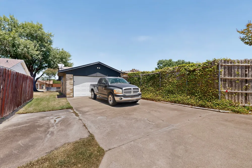 2412 Monticello Drive Mesquite, TX 75149