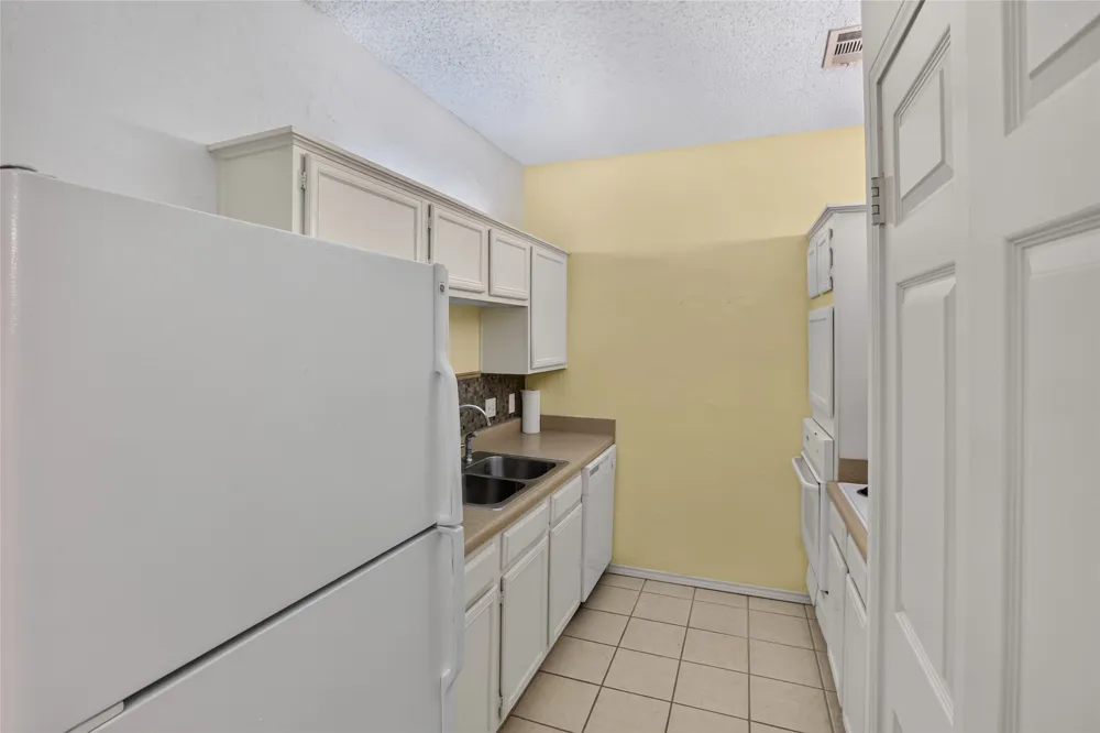 2105 Count Fleet Drive #217 Arlington, TX 76011