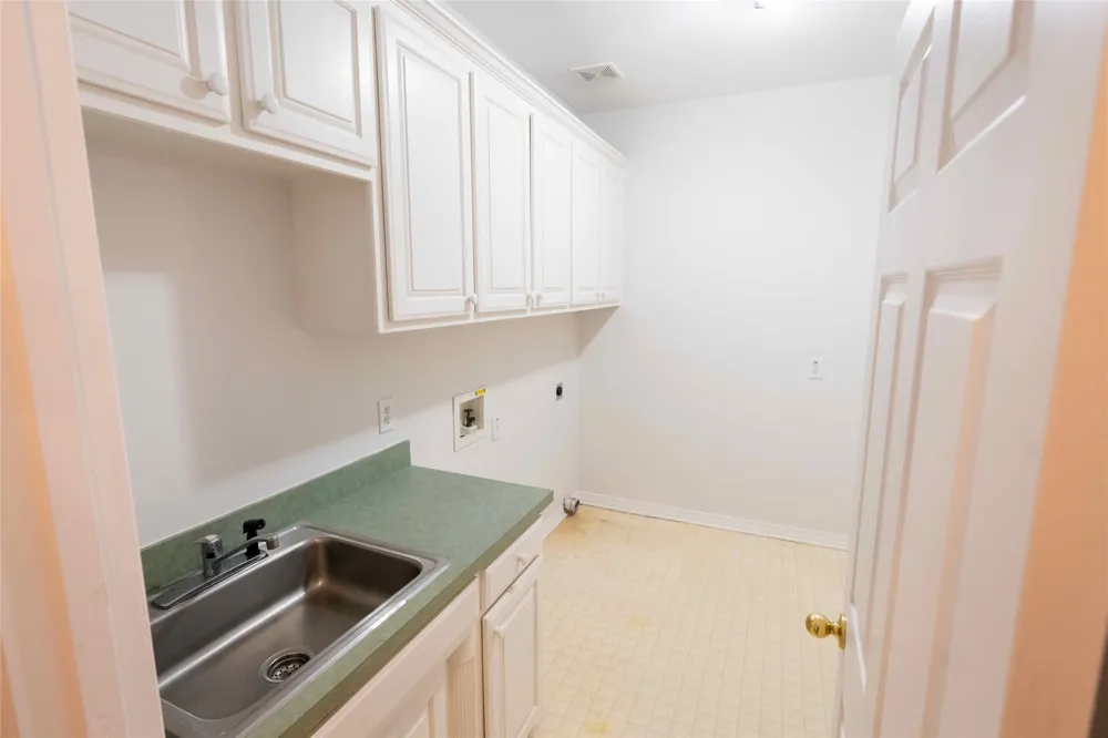1415 E Dove Road Southlake, TX 76092