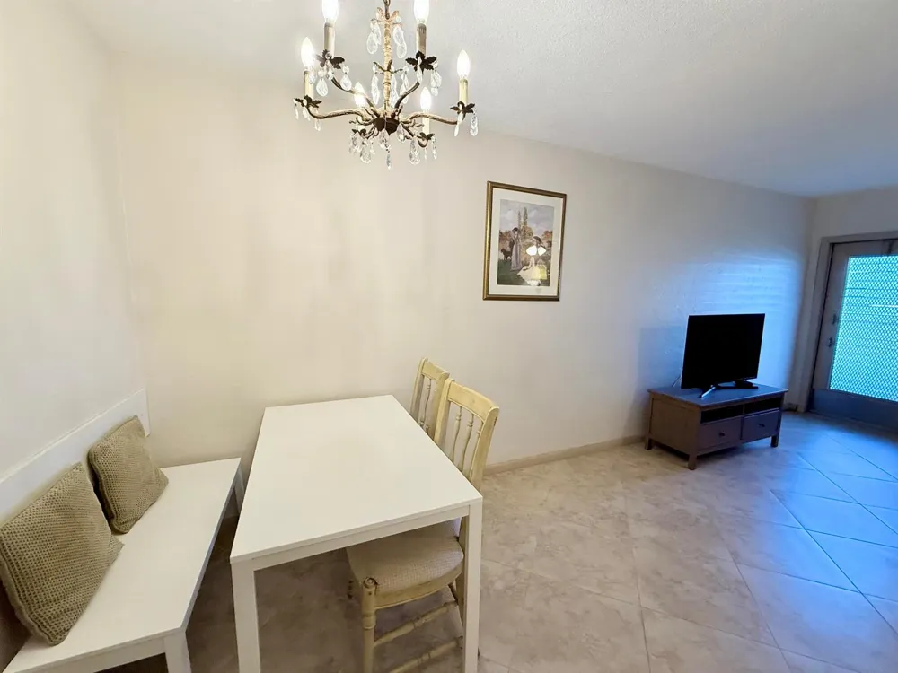 2204 Lake Osborne Drive #5 