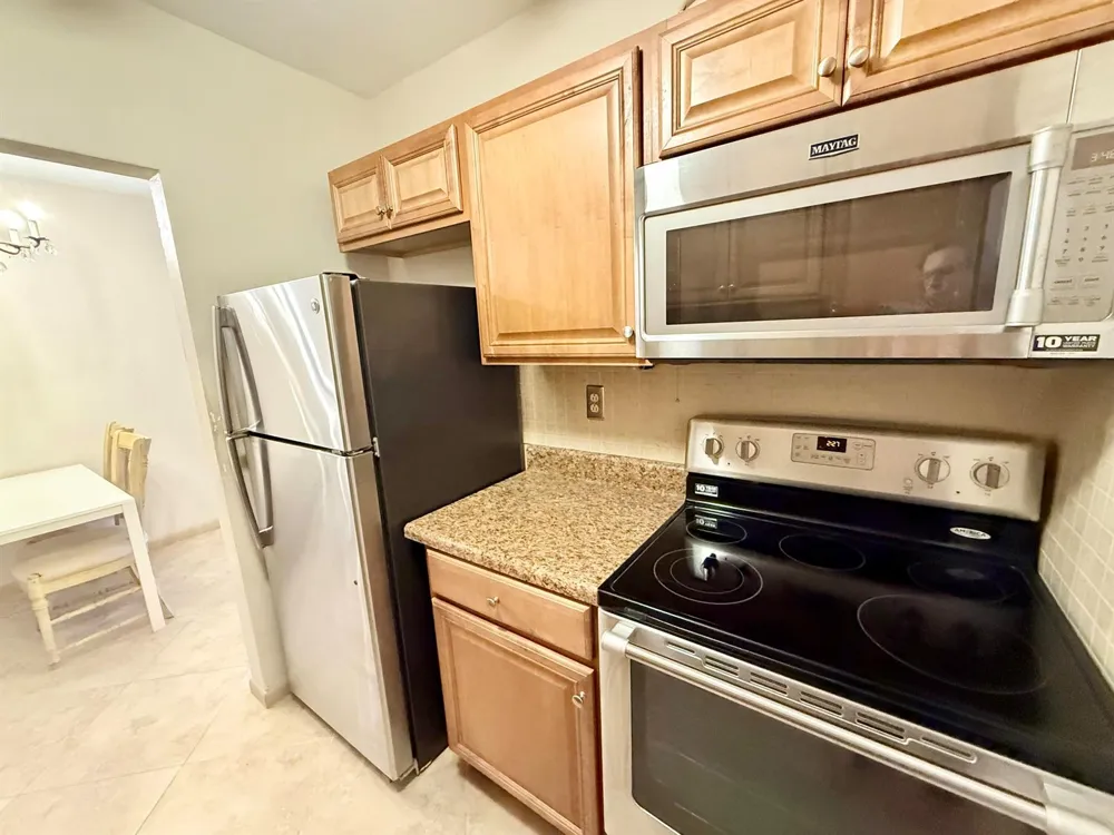 2204 Lake Osborne Drive #5 