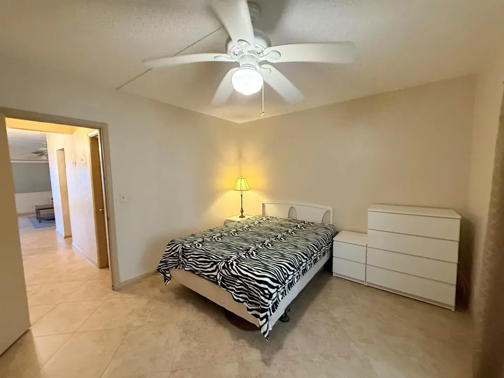 2204 Lake Osborne Drive #5 