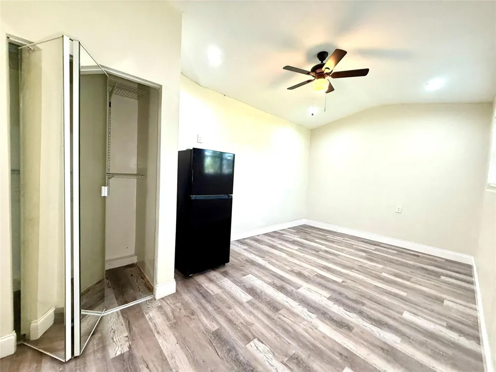 3548 NW 39th Avenue Lauderdale Lakes, FL 33309