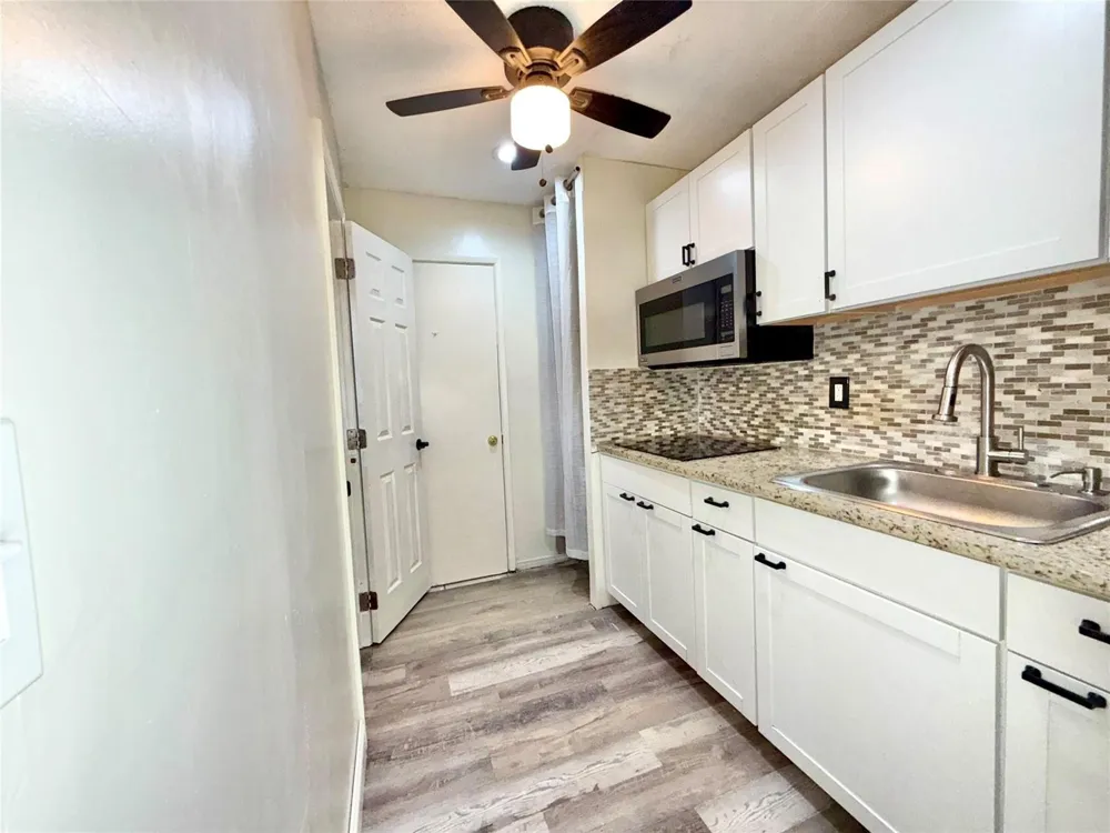 3548 NW 39th Avenue Lauderdale Lakes, FL 33309