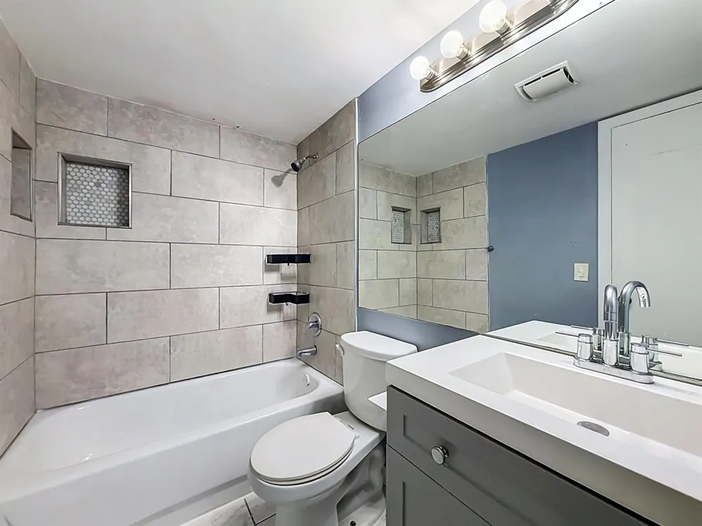 207 TROPIC ISLE DRIVE #1130 Delray Beach, FL 33483