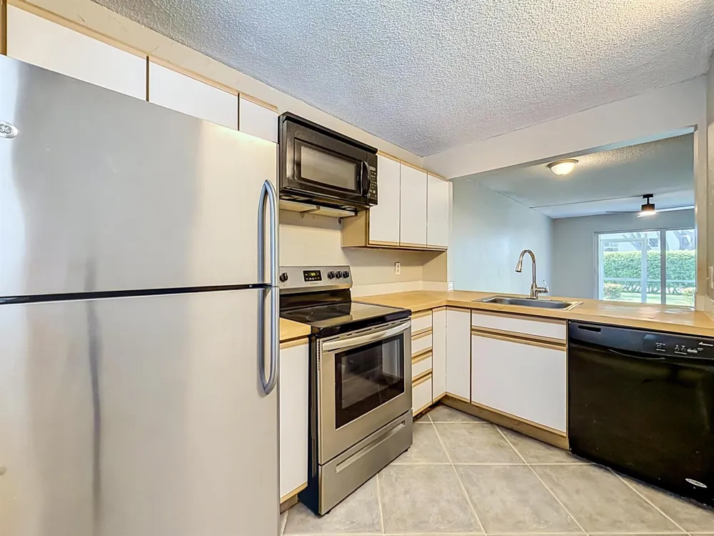 207 TROPIC ISLE DRIVE #1130 Delray Beach, FL 33483