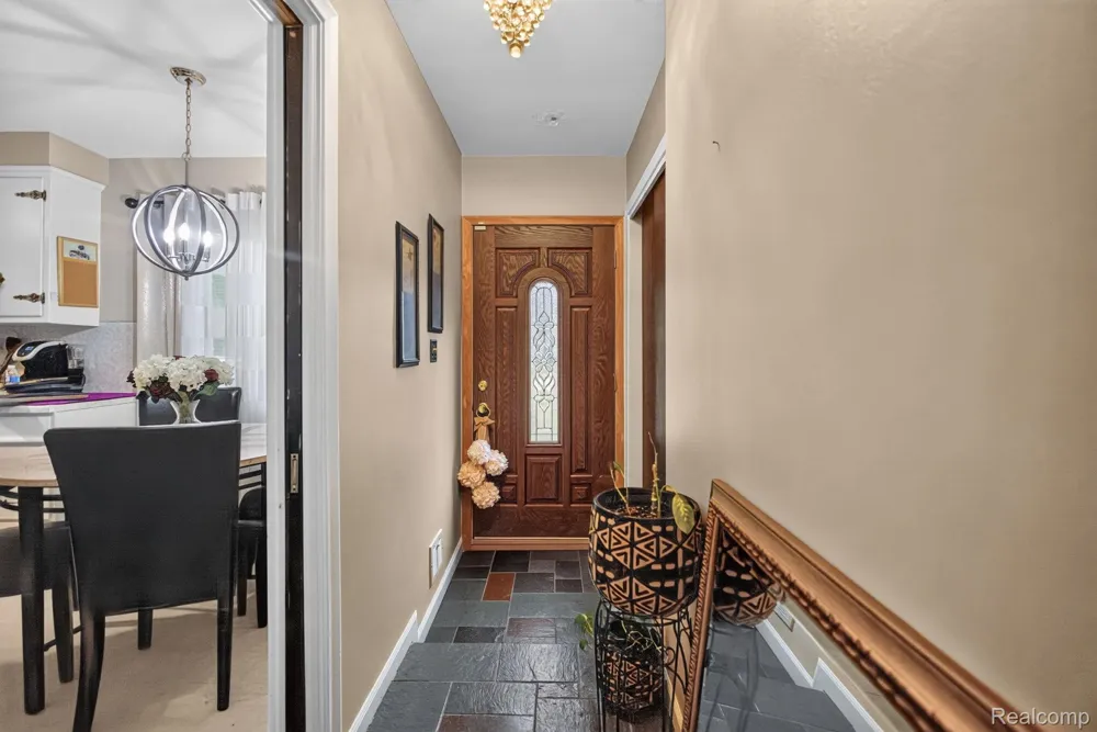 25126 W Chicago Redford Charter Township, MI 48239