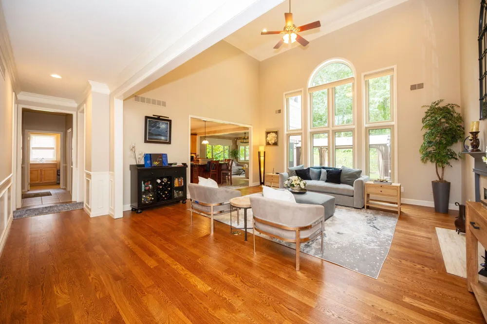 2280 Ivy Hill Drive Commerce Charter Township, MI 48382
