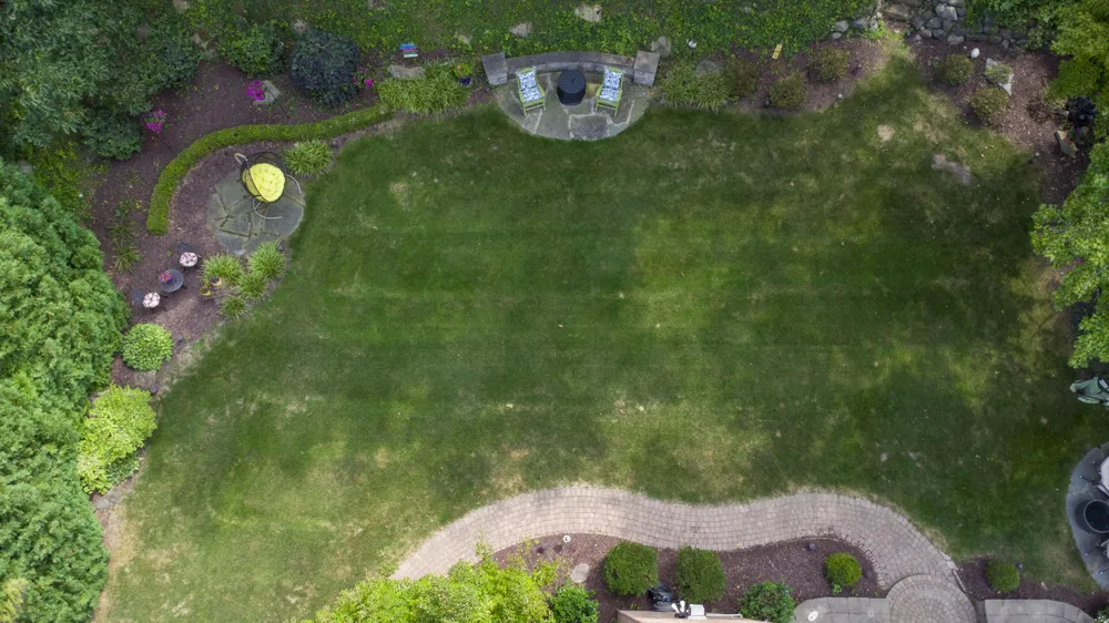 2280 Ivy Hill Drive Commerce Charter Township, MI 48382