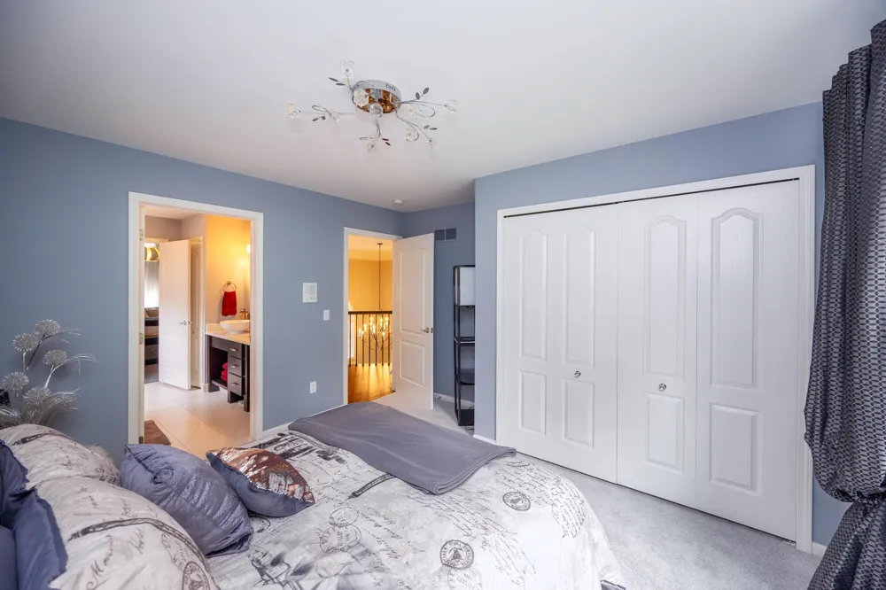 2280 Ivy Hill Drive Commerce Charter Township, MI 48382