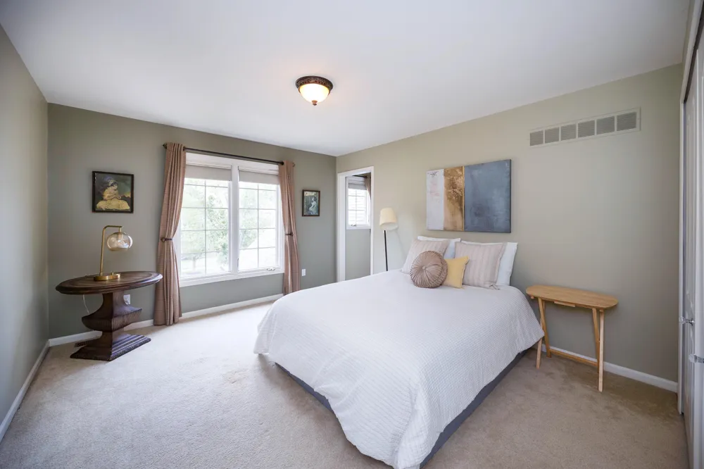 2280 Ivy Hill Drive Commerce Charter Township, MI 48382