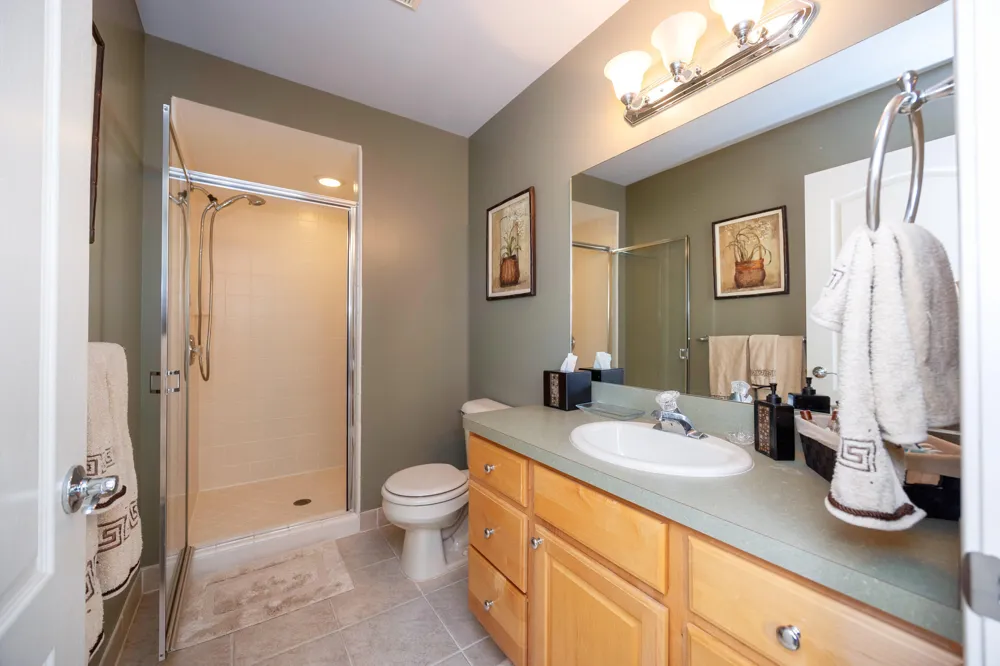 2280 Ivy Hill Drive Commerce Charter Township, MI 48382