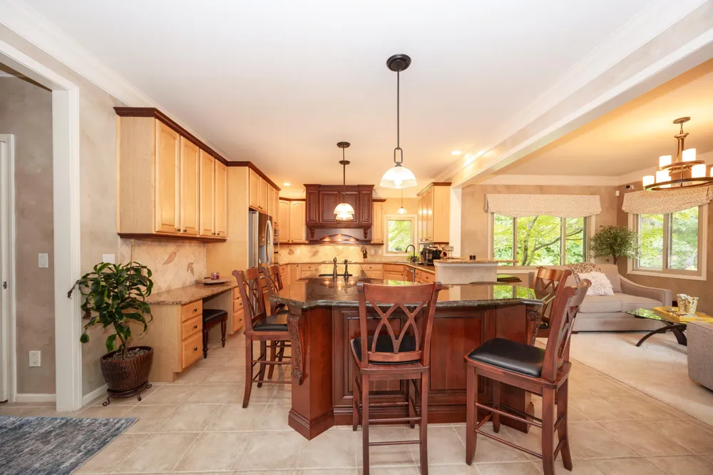2280 Ivy Hill Drive Commerce Charter Township, MI 48382