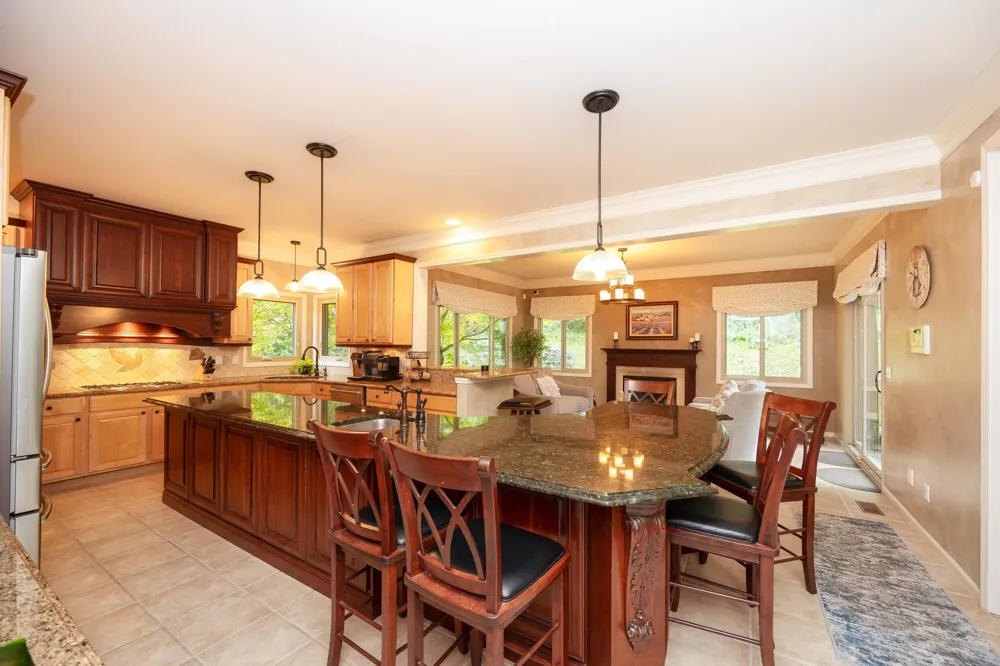 2280 Ivy Hill Drive Commerce Charter Township, MI 48382