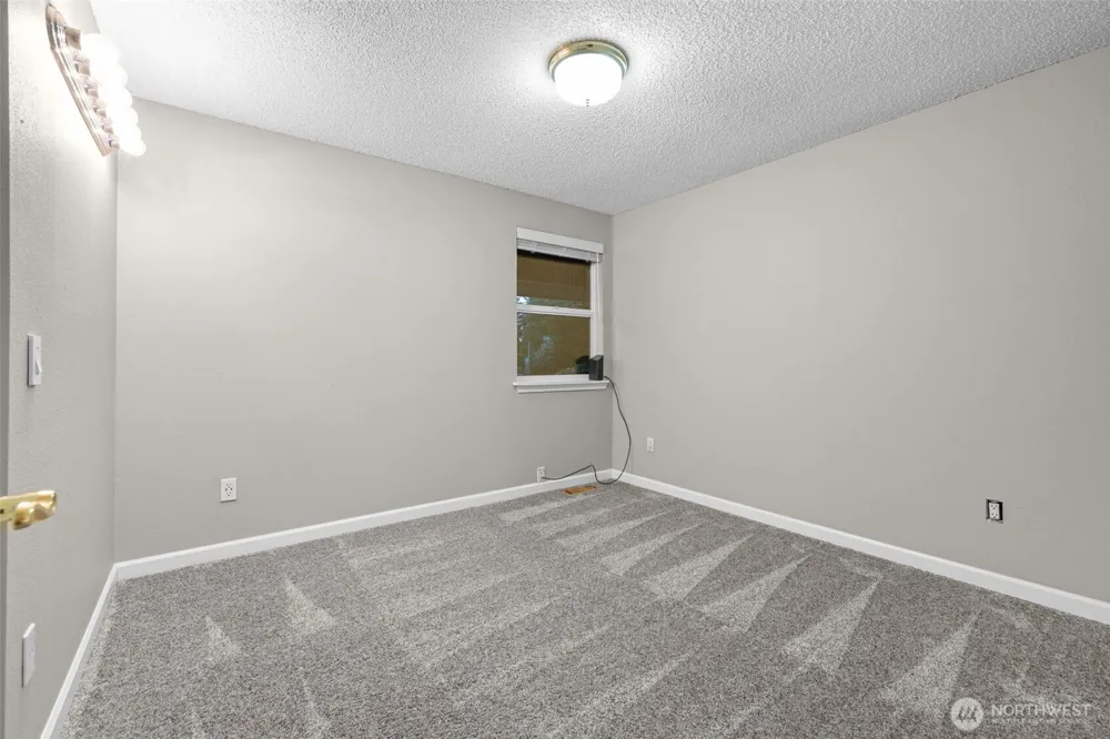 15205 103rd Avenue Ct E Puyallup, WA 98374