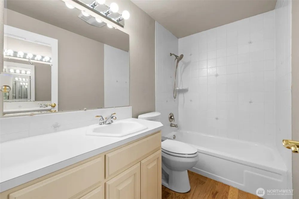 15205 103rd Avenue Ct E Puyallup, WA 98374