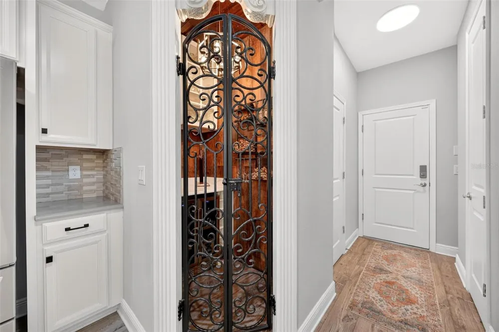 480 AVILA PLACE Howey In The Hills, FL 34737