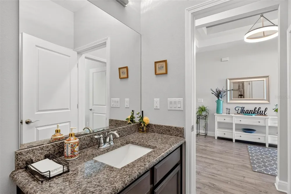 480 AVILA PLACE Howey In The Hills, FL 34737