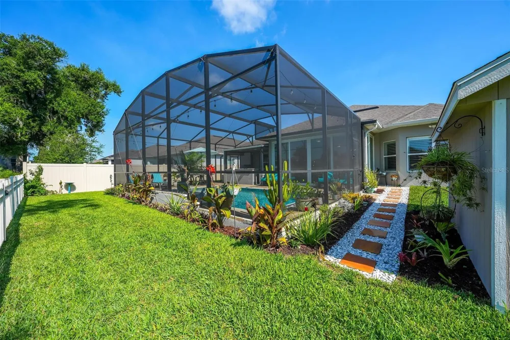 480 AVILA PLACE Howey In The Hills, FL 34737