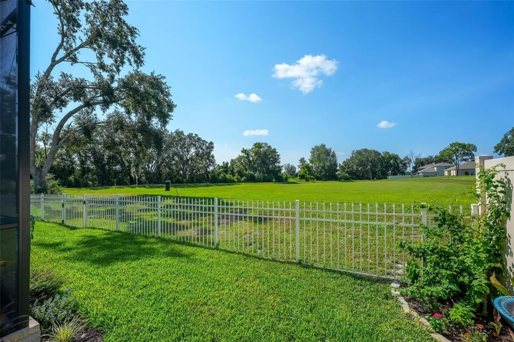 480 AVILA PLACE Howey In The Hills, FL 34737